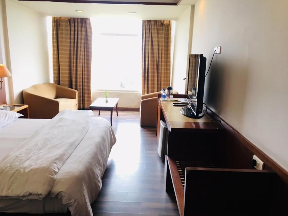 Hotel Jammu Ashok Εξωτερικό φωτογραφία