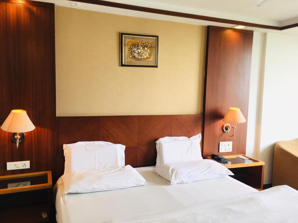 Hotel Jammu Ashok Εξωτερικό φωτογραφία